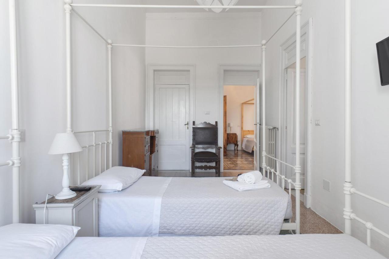 Bed and Breakfast Palazzo Ashian Acquarica del Capo Exterior foto