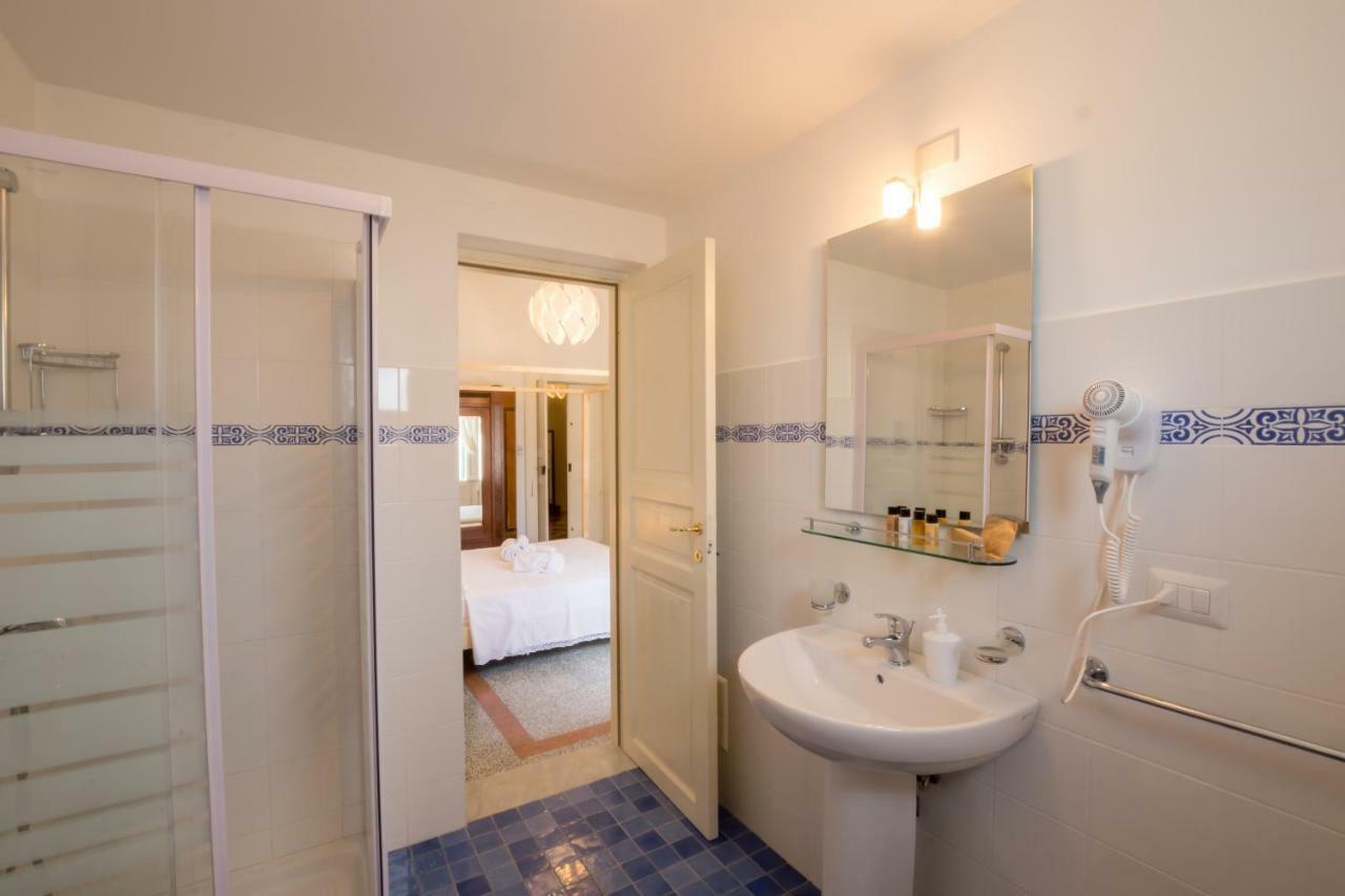 Bed and Breakfast Palazzo Ashian Acquarica del Capo Exterior foto